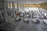 Biblioteca Central de la UNAM celebra 70 años; se adapta al presente   