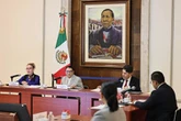 Julio Hernández López: Astillero   