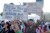 Protestan en Albania contra yerno del presidente de EU    