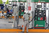 Resistiendo presiones de Medio Oriente   