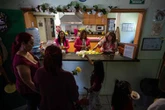 La mitad de las remesas de mayo, para las madres   