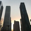 中国人富裕層が「民泊家賃引き上げ」「タワマン爆買い」、次の狙いは「高齢者施設」か