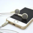 有線イヤホン愛好者の「受難時代」を激変させるスマホ選びと超優秀外部機器がこれだ！