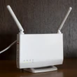 約2倍の速度向上も！「遅いWi-Fi」を飛躍的に改善させる「設置場所の見直し」