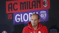 La scelta di Allegri: il Milan con la difesa a tre. Ecco cosa cambia, anche sul mercato