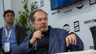 Maurizio Ferraris: «È ora di guadagnare con i dati che regaliamo a Instagram. Il comunismo digitale salverà libertà e lavoro»