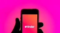 Tinder a Torino, sulla chat di incontri ci sono 135 mila iscritti solo a Torino. «Non solo relazioni brevi»