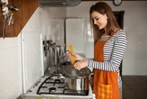 6 fogões simples para quem busca praticidade na cozinha
