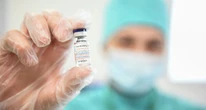 Вакцинация учителей и полицейских началась в Алматы