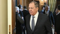 Запад желает во что бы то ни стало сдержать развитие новых мировых центров, заявил Лавров