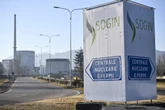 1 minuto faChe intenzioni ha il governo sul nucleareLa Camera ha approvato una legge per costruire piccoli reattori di nuova generazione in tempi rapidi, ma le tecnologie richiedono anni di sviluppo