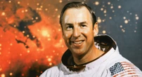 1 minuto faÈ morto Jim Lovell, il comandante della missione Apollo 13Fu l'astronauta che nel 1970 disse la celebre frase «Houston, abbiamo avuto un problema»: aveva 97 anni
