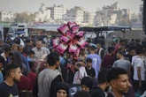 1 minuto faCom’era la città di Gaza prima della guerra, e com’è oggiLa trasformazione del centro più importante e popoloso della Striscia, che ora Israele vuole svuotare e occupare