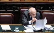 4 minuti faIl surreale caso della traduzione mancante su Almasri che non mancava affattoNordio si era sempre lamentato che la Corte penale internazionale non avesse inviato una richiesta d'arresto in Italiano: non era vero