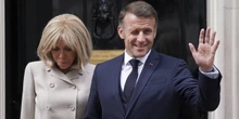 pochi secondi faI coniugi Macron contro la falsa teoria secondo cui Brigitte sarebbe un uomoCircola da anni, ora la coppia ha fatto causa a una podcaster statunitense che ci ha dedicato un'intera serie YouTube