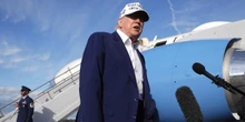 Trump ha detto che Putin è «completamente IMPAZZITO»Ha criticato l'esteso attacco aereo russo sull'Ucraina nel fine settimana, ma anche la reazione di Zelensky