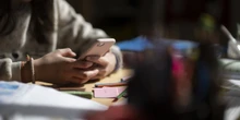 L’Estonia vuole più intelligenza artificiale a scuolaE per questo ha stretto un accordo con OpenAI e avviato un programma nazionale che coinvolgerà migliaia di studenti