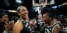 5 minuti faLe Las Vegas Aces hanno vinto la WNBAHanno battuto le Phoenix Mercury ed è la loro terza vittoria in quattro anni del campionato femminile di basket statunitense