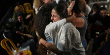 2 minuti faI festeggiamenti per l’accordo tra Israele e HamasA Tel Aviv e per le strade della Striscia di Gaza