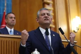 2 minuti faIn Turchia l’ex leader del principale partito di opposizione, rimosso da un tribunale, fonderà un partito nuovo