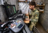 2 minuti faCome Amazon ma per le armiIl governo ucraino permette ai soldati di comprare online quelle di cui hanno bisogno, decentralizzando il sistema: è una delle innovazioni nella guerra contro la Russia