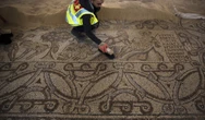 1 minuto faScoprire e salvare opere d’arte nella Striscia di GazaÈ un lavoro complicato che negli ultimi due anni è diventato quasi impossibile, a causa dei continui attacchi e bombardamenti israeliani