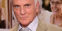2 minuti faÈ morto a 87 anni l’attore Terence Stamp, noto soprattutto per aver interpretato il Generale Zod in Superman negli anni 70