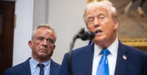 pochi secondi faL’ingiustificato allarme di Trump sul paracetamolo in gravidanzaÈ uno dei farmaci più usati da chi è incinta: secondo lui causerebbe l'autismo ma non ci sono chiare prove scientifiche