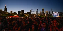 5 minuti faTrump sta rendendo la vita difficile anche alla musica latinaPer i cantanti che vengono dal Messico e dal Sudamerica organizzare i concerti negli Stati Uniti è sempre più difficile