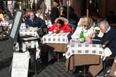 1 minuto faIl governo prova a contrastare le recensioni false onlineSono entrate in vigore le nuove regole di cui si parla da tempo, ma per vederle applicate ci vorrà ancora un po'