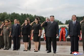 2 minuti faLa figlia di Kim Jong Un ha partecipato a un’altra importante cerimonia pubblica, un nuovo segnale che potrebbe essere la sua erede