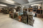 2 minuti faGli oggetti lasciati indietro dagli esuli di Istria e DalmaziaSono custoditi in un magazzino di Trieste che diventerà un museo, e che racconta una storia novecentesca a lungo dimenticata