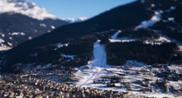 1 minuto faLe Olimpiadi di Milano Cortina Bormio Livigno Tesero Predazzo Anterselva VeronaMancano 100 giorni alle Olimpiadi più diffuse di sempre, che si chiamano come due posti ma che ne riguarderanno molti di più