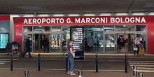 Una decina di voli è stata dirottata dall’aeroporto di Bologna verso altri scali a causa dei forti temporali