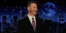 3 minuti faIl talk show di Jimmy Kimmel tornerà in onda anche sulle emittenti locali che lo avevano sospeso, escludendo circa un quarto degli spettatori televisivi