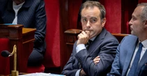 pochi secondi faOggi il parlamento francese vota la sfiducia al primo ministroSébastien Lecornu spera di superarla grazie alle concessioni che lo schieramento del presidente Macron ha fatto ai Socialisti