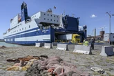 3 minuti faIn Sicilia la protesta degli autotrasportatori si è estesa al mareOra anche i pescherecci si sono fermati per i rincari del gasolio, con probabili conseguenze per il mercato italiano