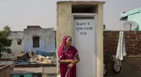 pochi secondi faLa lunga strada dell’India verso un bagno per tuttiNegli ultimi vent'anni sono stati costruiti milioni di gabinetti e latrine, ma anche nelle città alcune case continuano a non averne uno