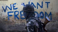 Il Kashmir indiano non è solo conteso, ma anche colonizzatoLo raccontano i kashmiri e lo si vede ovunque nella capitale militarizzata Srinagar, dove il governo nazionalista di Modi sta favorendo i trasferimenti di indiani induisti