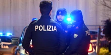 pochi secondi faÈ stato arrestato a Barcellona Bobo Jiang, il trafficante di droga che era evaso a Prato a luglio, togliendosi le manette