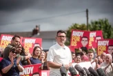 2 minuti faChi è Andy BurnhamIl più probabile successore di Keir Starmer, che si è dimesso come primo ministro britannico
