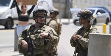 pochi secondi faIl dipartimento della Difesa degli Stati Uniti ritirerà in anticipo da Los Angeles parte dell’esercito inviato dopo le proteste