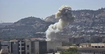 3 minuti faIsraele ha bombardato il ministero della Difesa siriano, a DamascoÈ il primo attacco contro la capitale siriana dopo tre giorni di bombardamenti nel sud del paese
