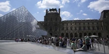 Il Louvre è stato inaccessibile alcune ore per uno sciopero a sorpresa degli addetti all’accoglienza