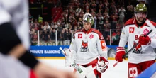 3 minuti faI campionati non italiani delle squadre italiane di hockeyLe due più forti giocano in Austria, e giocano all'estero anche quelle che si contendono il titolo di campione d'Italia