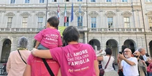 1 minuto faAnche le coppie di madri hanno diritto al “congedo di paternità” obbligatorioCioè almeno dieci giorni di pausa dal lavoro per quella che non ha partorito: l'ha stabilito la Corte costituzionale