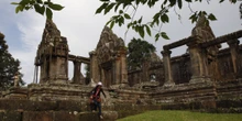 Era da anni che Cambogia e Thailandia non litigavano così per il loro confineVarie zone sono rivendicate da entrambi i paesi, e ora c'entrano anche una crisi politica e la Corte internazionale di giustizia