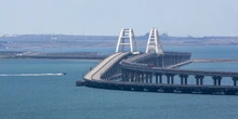 Per la terza volta dall’inizio della guerra l’Ucraina ha attaccato il ponte di Crimea, essenziale per l’esercito russo