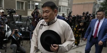 Il primo ministro della Mongolia si è dimesso dopo un altro scandalo legato a corruzione e disuguaglianze sociali 