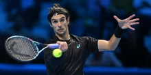 3 minuti faIl tennista Lorenzo Musetti ha perso contro Carlos Alcaraz ed è stato eliminato dalle ATP Finals